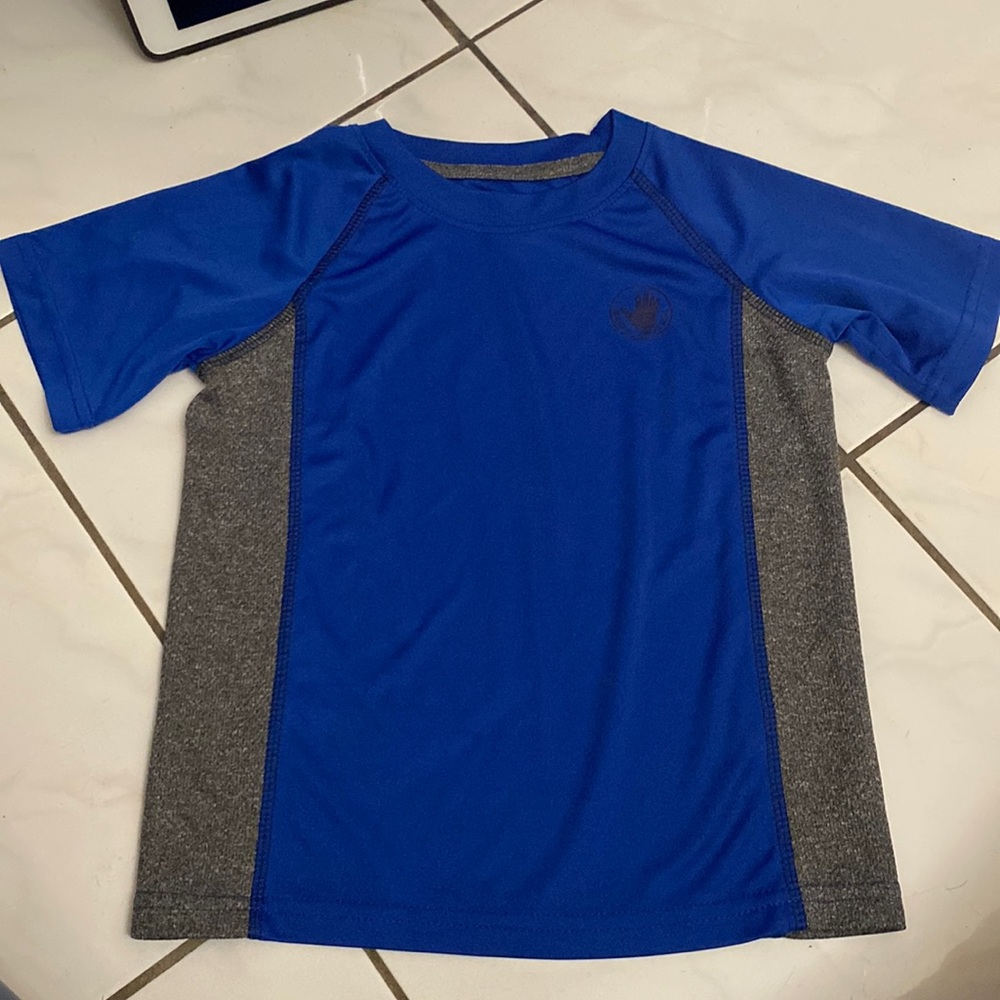 Body Glove kids rashguard